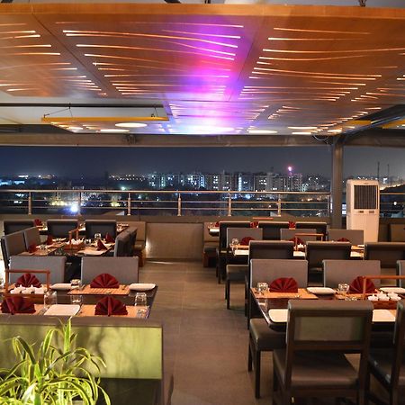 7 Wonders Hotel Gandhinagar Ngoại thất bức ảnh