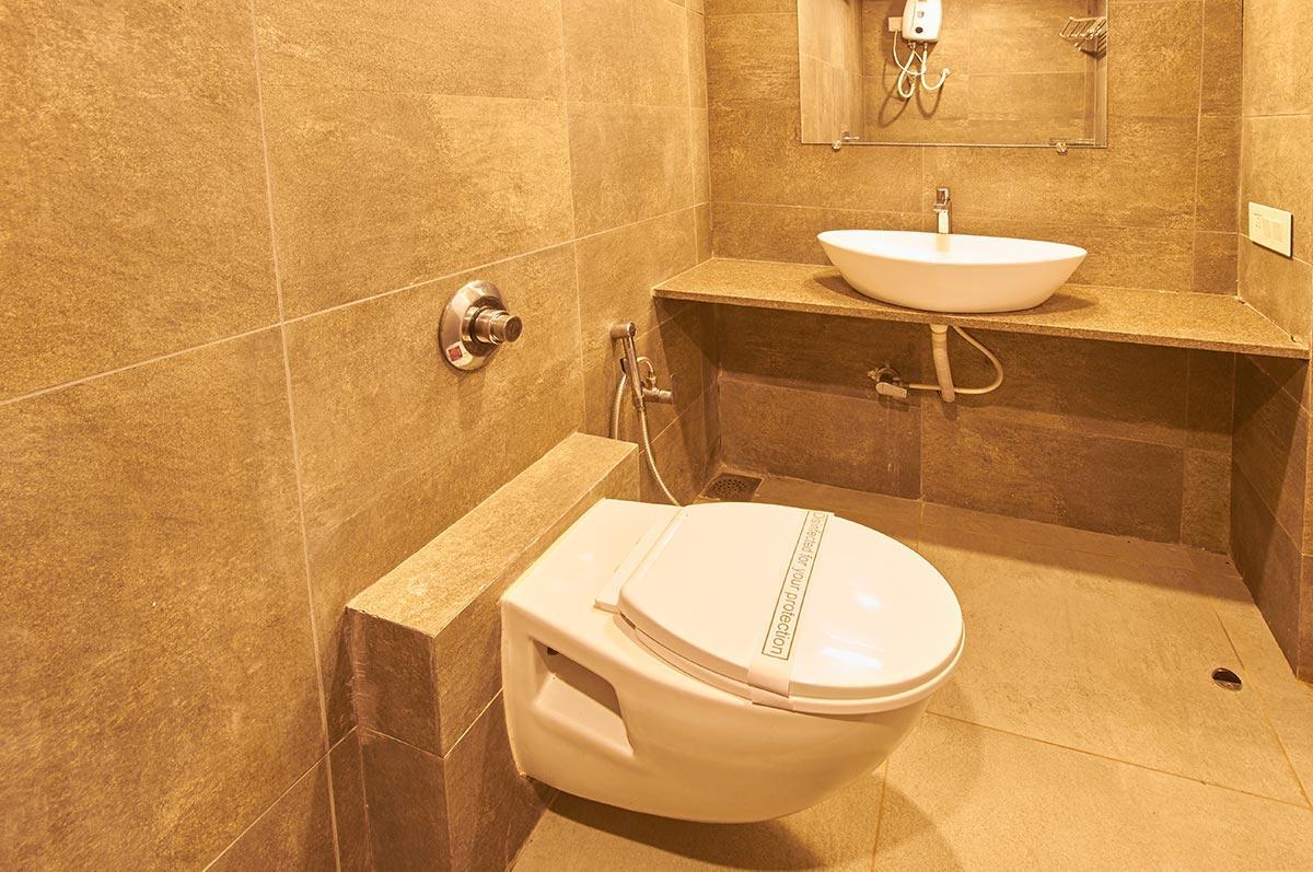 7 Wonders Hotel Gandhinagar Ngoại thất bức ảnh
