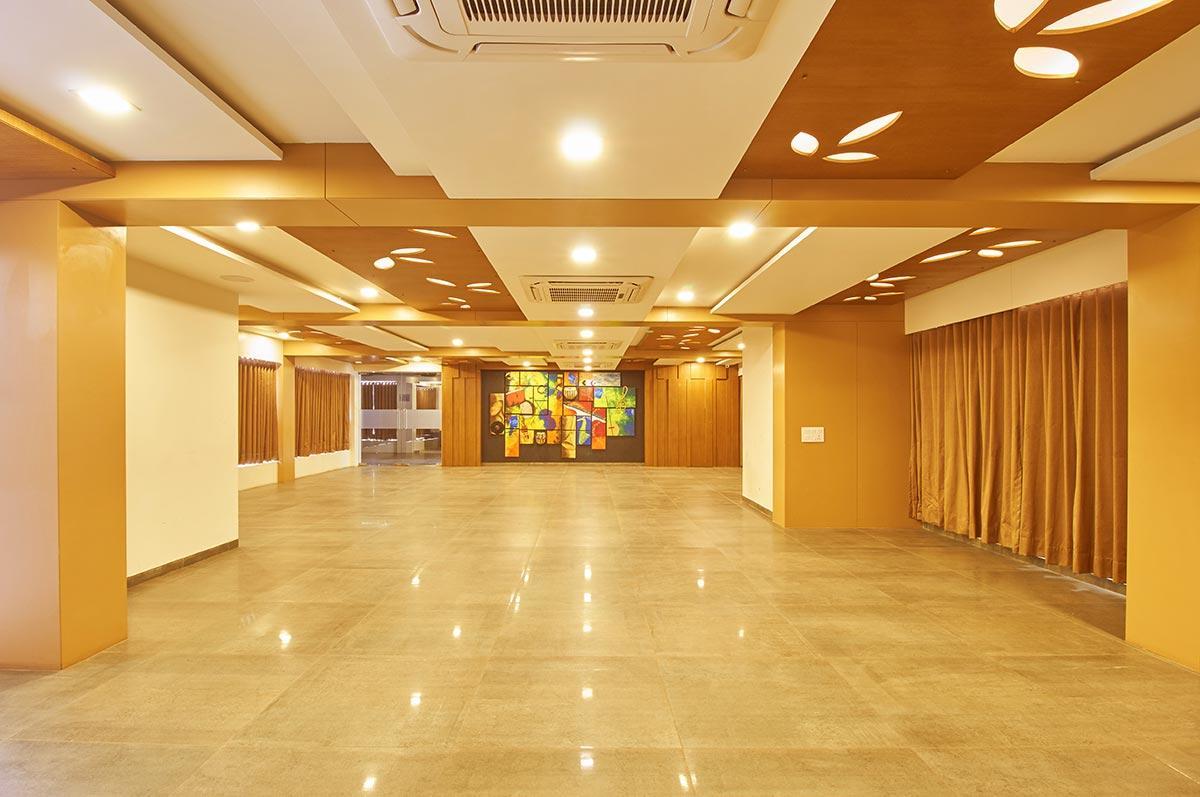 7 Wonders Hotel Gandhinagar Ngoại thất bức ảnh