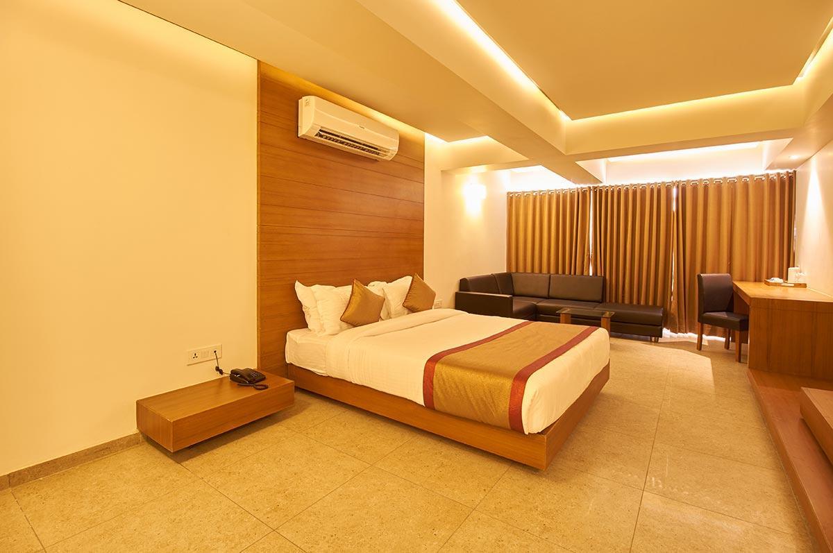 7 Wonders Hotel Gandhinagar Ngoại thất bức ảnh